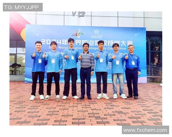 全球总决赛回顾:V5团队协作展现无与伦比的默契与实力 全球总决赛回顾:V5团队协作展现无与伦比的默契与实力