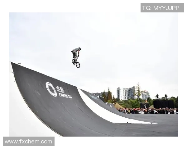 成都极限运动队比赛经验引发热议各方观点碰撞激烈讨论