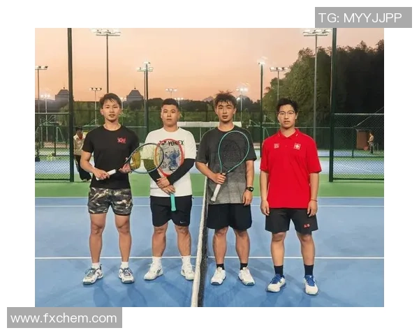 重庆网球队的团队协作探索与发展之路:网球运动中的默契与信任 重庆网球队的团队协作探索与发展之路:网球运动中的默契与信任